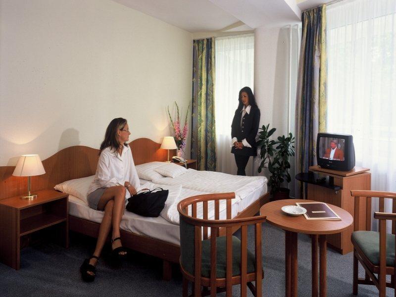 Hotel Nagyerdo Debrecen Dış mekan fotoğraf