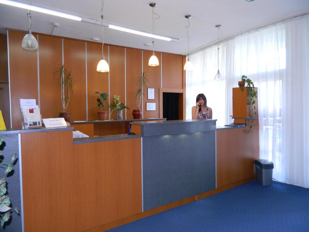 Hotel Nagyerdo Debrecen Dış mekan fotoğraf